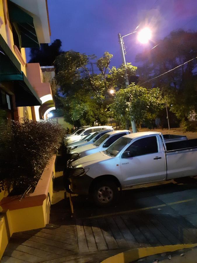Hotel Brandts Los Robles De San Juan ماناجوا المظهر الخارجي الصورة