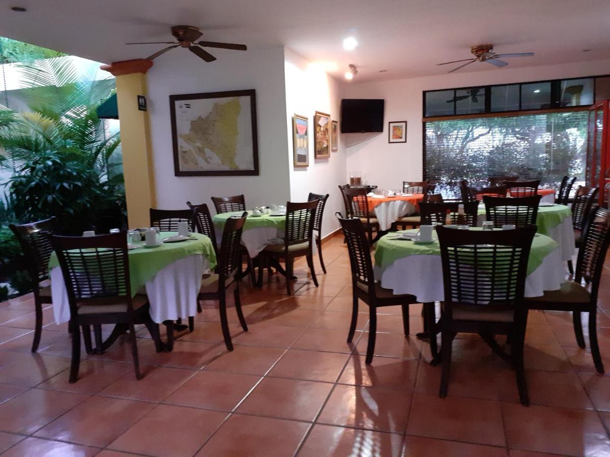 Hotel Brandts Los Robles De San Juan ماناجوا المظهر الخارجي الصورة
