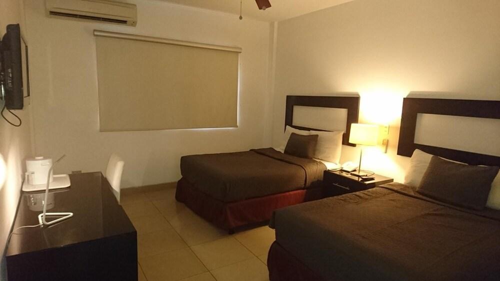 Hotel Brandts Los Robles De San Juan ماناجوا المظهر الخارجي الصورة