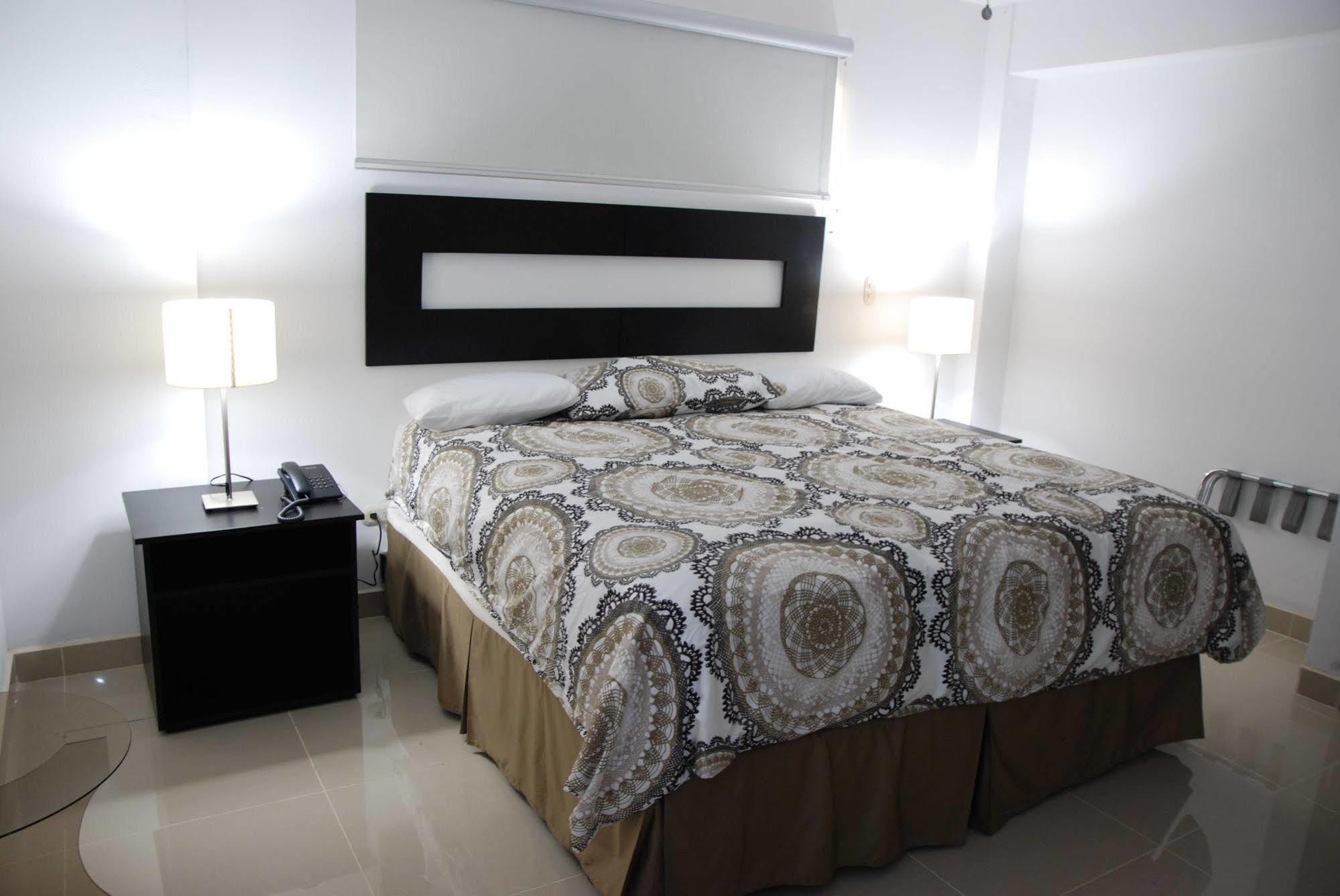 Hotel Brandts Los Robles De San Juan ماناجوا المظهر الخارجي الصورة